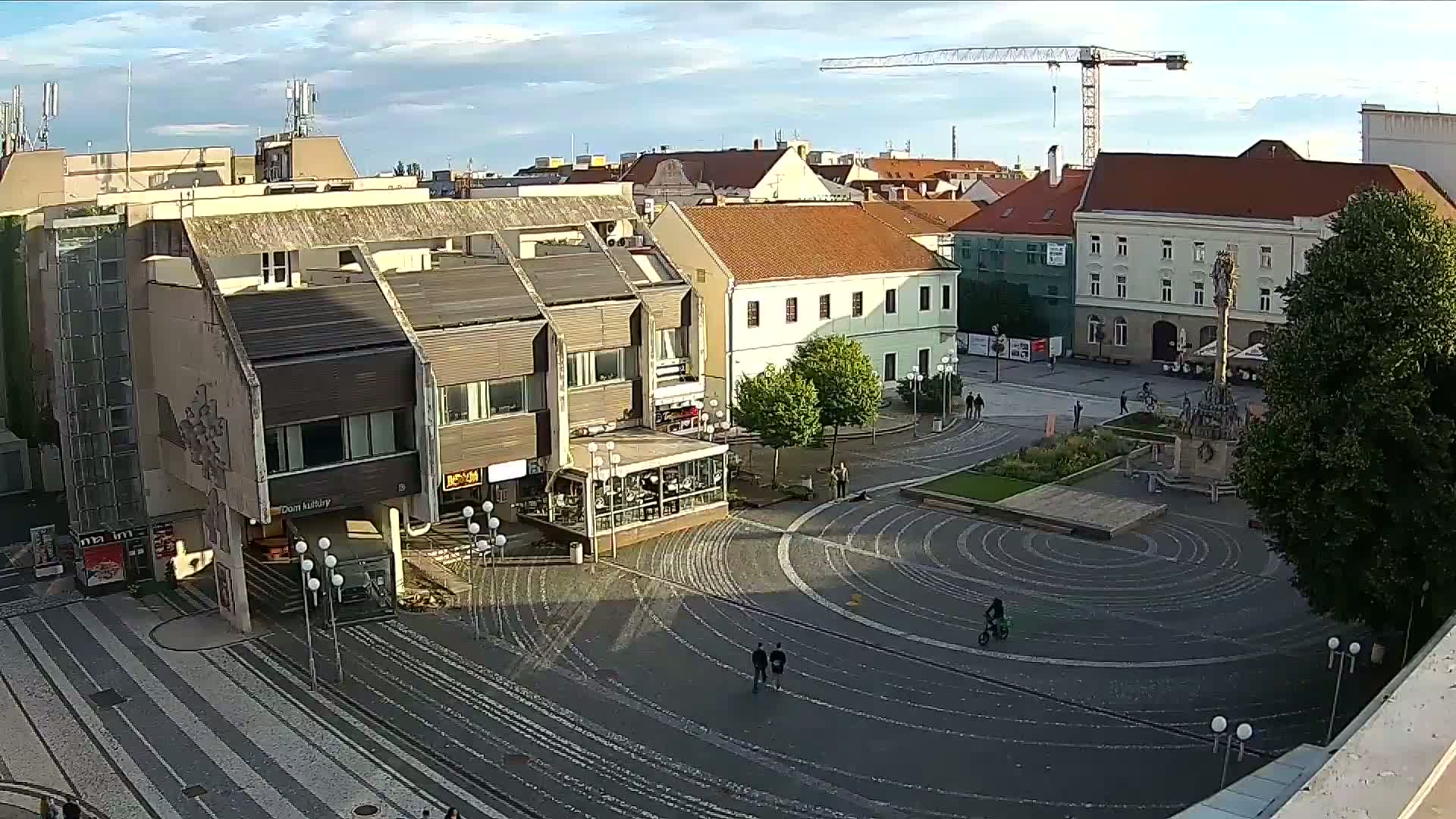 Bratislava, Bratislavský hrad (Bratislava Castle) South View Live Cam - Stare Mesto, Okres Bratislava I, Bratislava, Slovakia