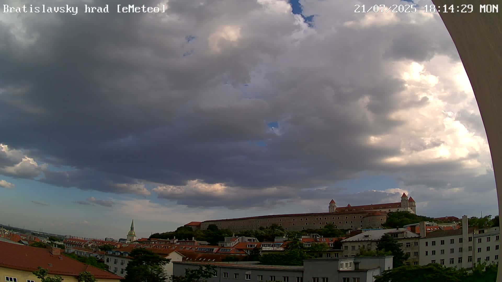 Bratislava, Bratislavský hrad (Bratislava Castle) South View Live Cam - Stare Mesto, Okres Bratislava I, Bratislava, Slovakia