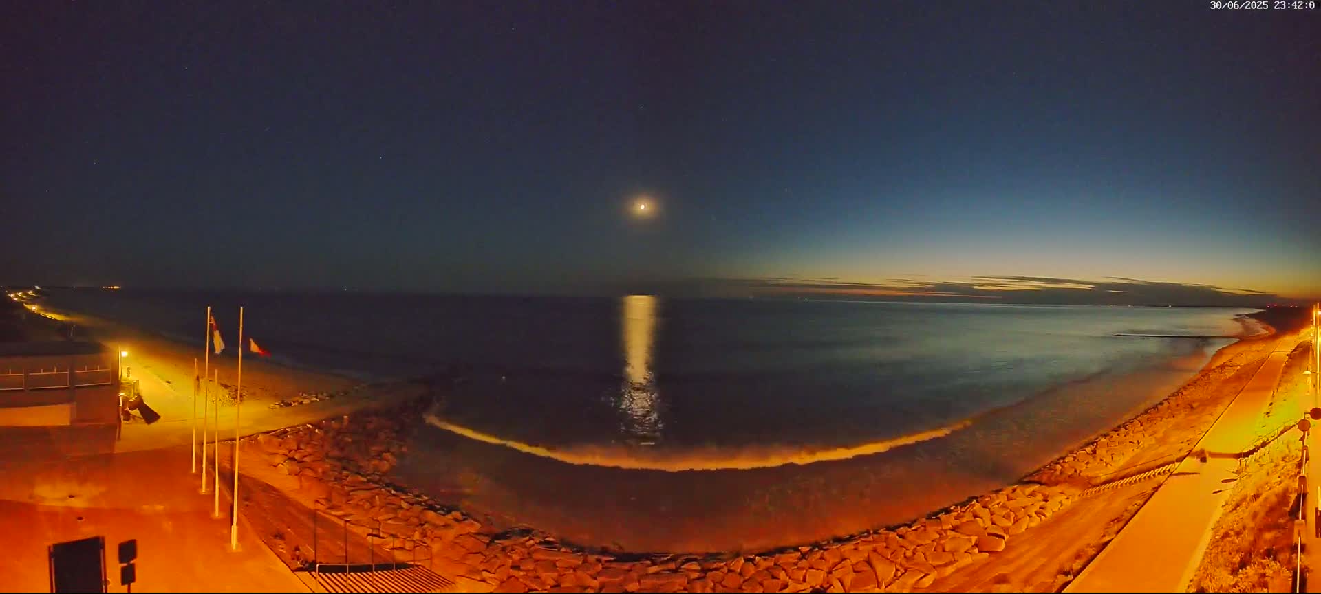 Pirou Plage Static Live Cam - Coutances, Manche, Normandie, France