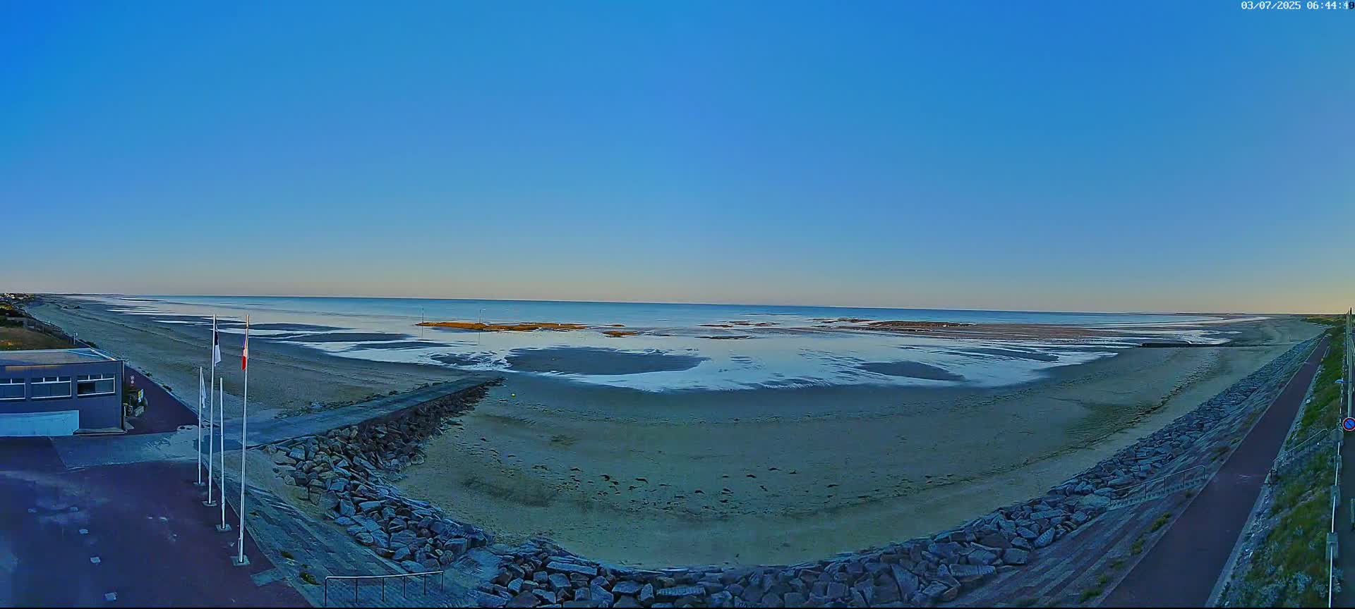 Pirou Plage Static Live Cam - Coutances, Manche, Normandie, France