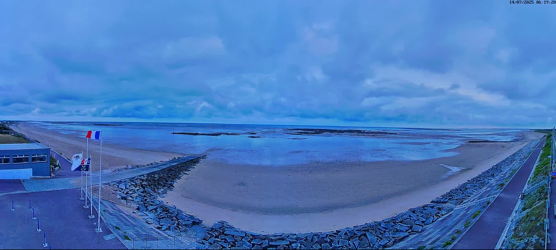 Pirou Plage Static Live Cam - Coutances, Manche, Normandie, France