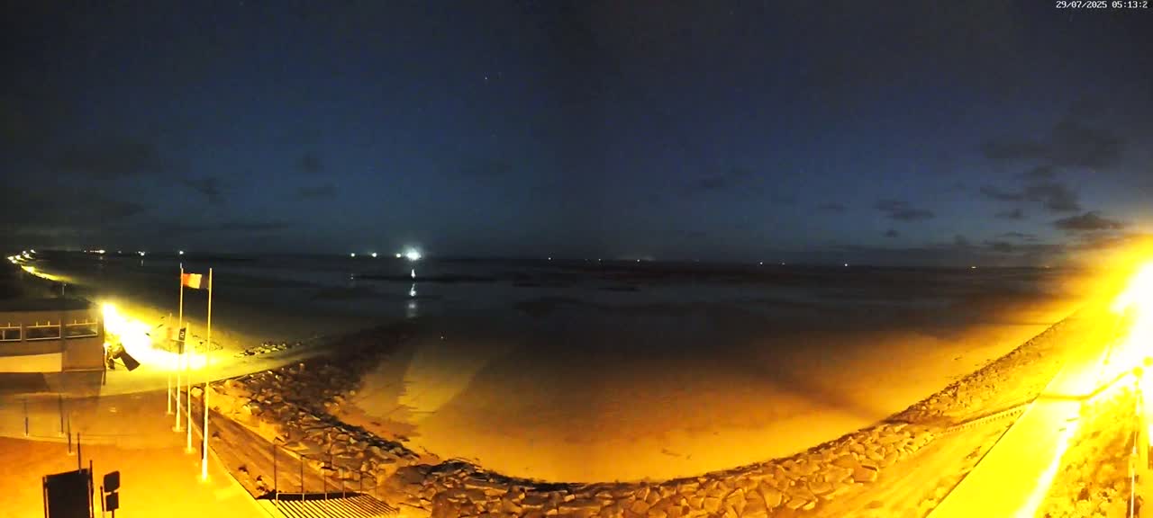 Pirou Plage Static Live Cam - Coutances, Manche, Normandie, France