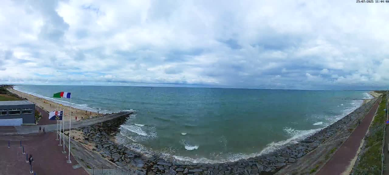Pirou Plage Static Live Cam - Coutances, Manche, Normandie, France