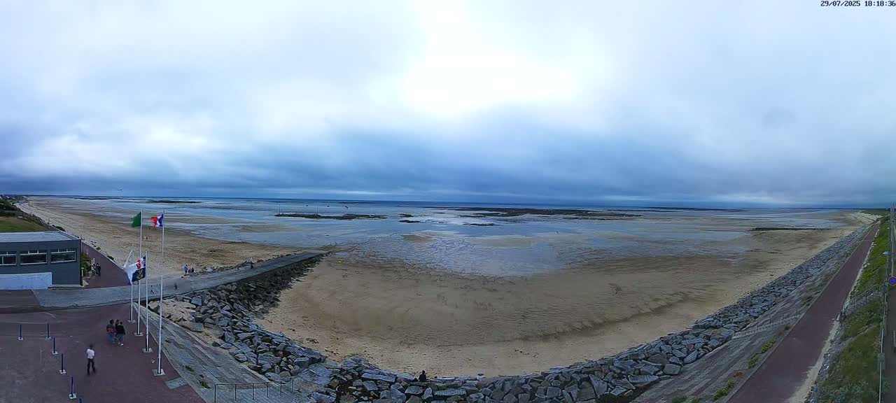 Pirou Plage Static Live Cam - Coutances, Manche, Normandie, France