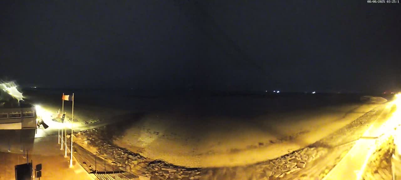 Pirou Plage Static Live Cam - Coutances, Manche, Normandie, France