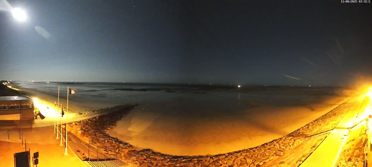 Pirou Plage Static Live Cam - Coutances, Manche, Normandie, France
