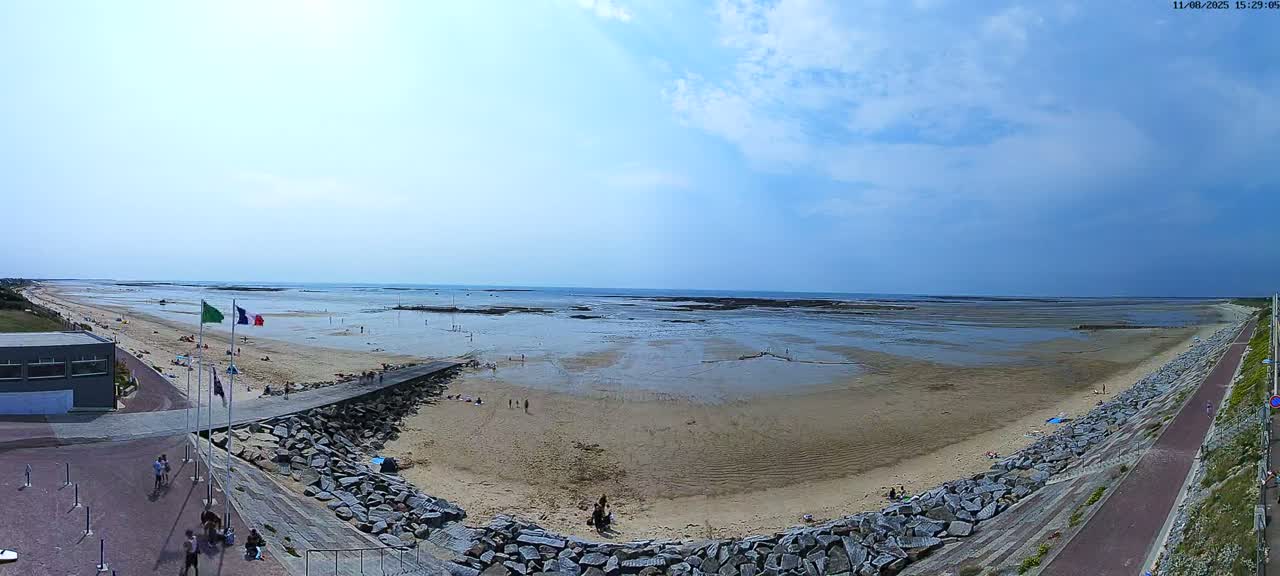 Pirou Plage Static Live Cam - Coutances, Manche, Normandie, France