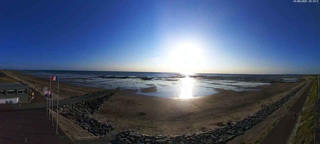 Pirou Plage Static Live Cam - Coutances, Manche, Normandie, France