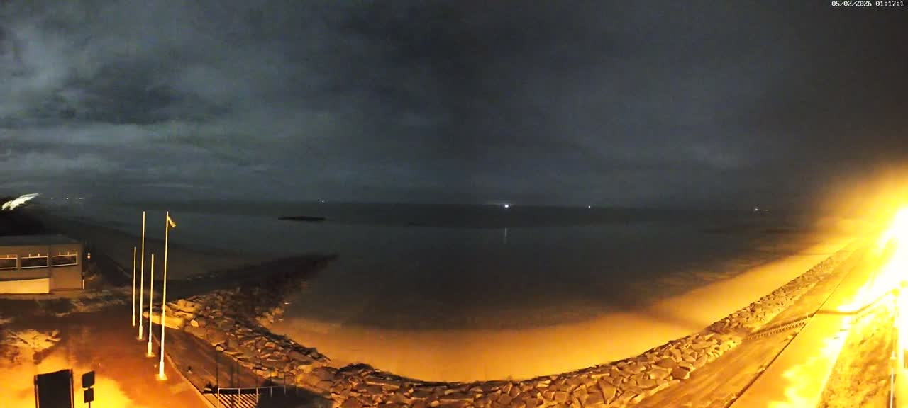 Pirou Plage Static Live Cam - Coutances, Manche, Normandie, France