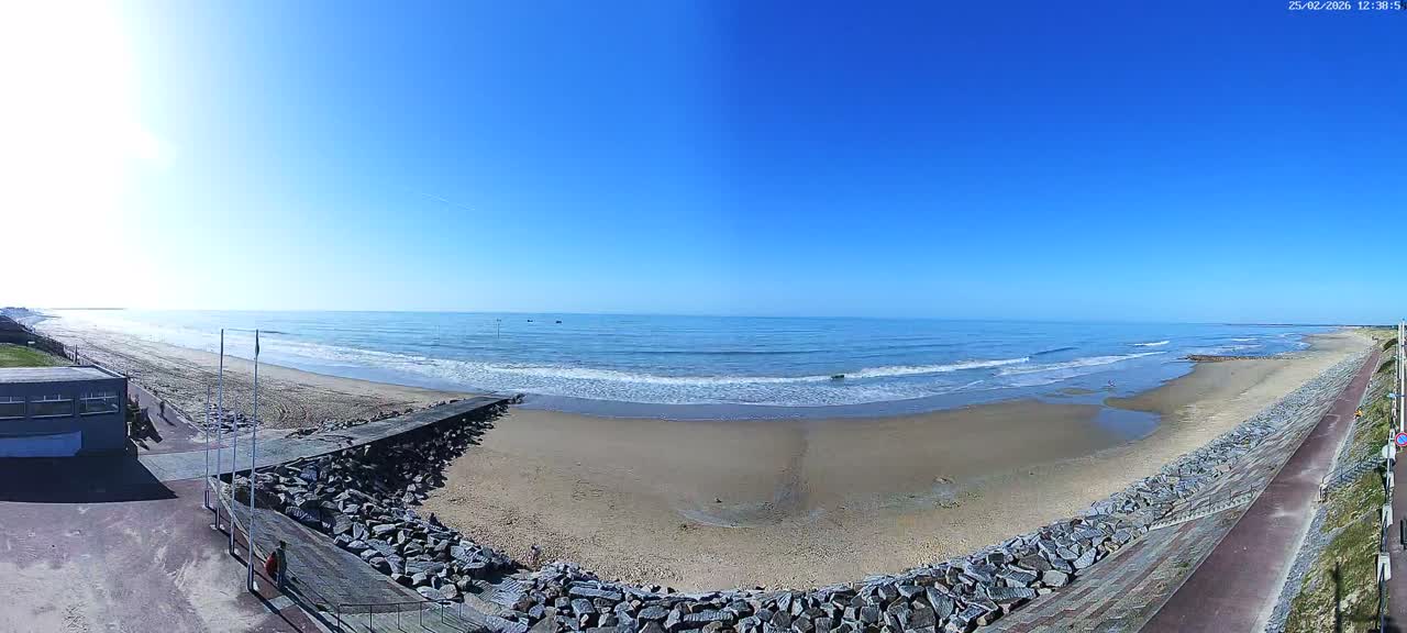 Pirou Plage Static Live Cam - Coutances, Manche, Normandie, France
