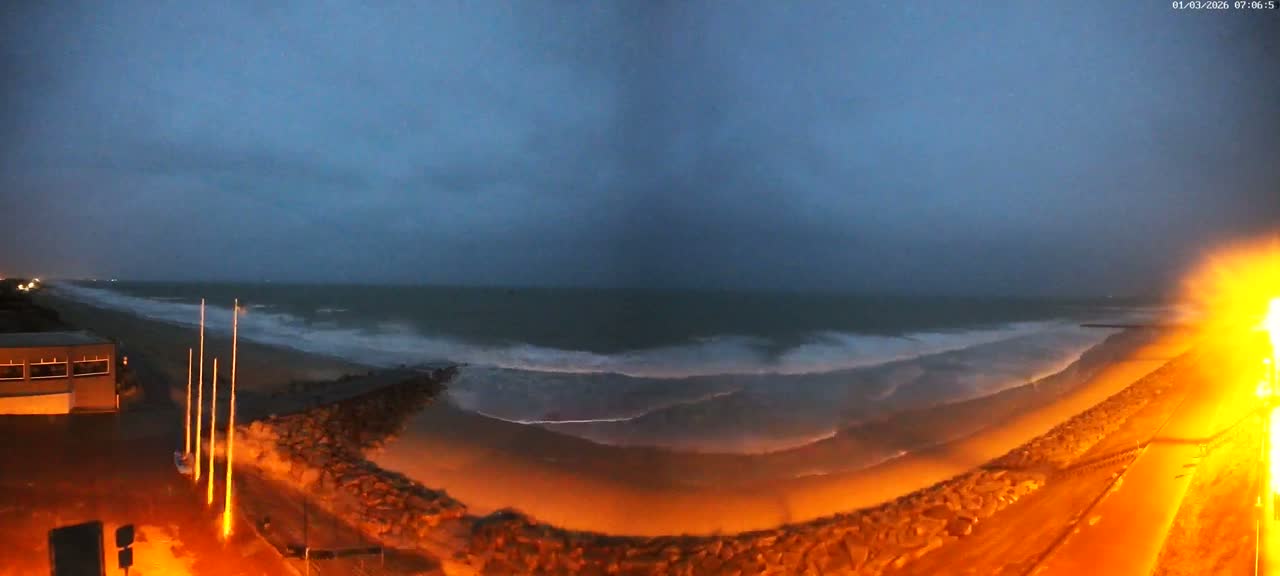Pirou Plage Static Live Cam - Coutances, Manche, Normandie, France
