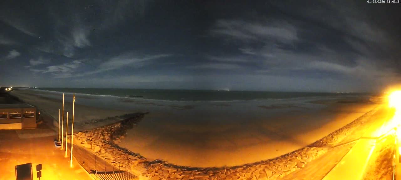 Pirou Plage Static Live Cam - Coutances, Manche, Normandie, France