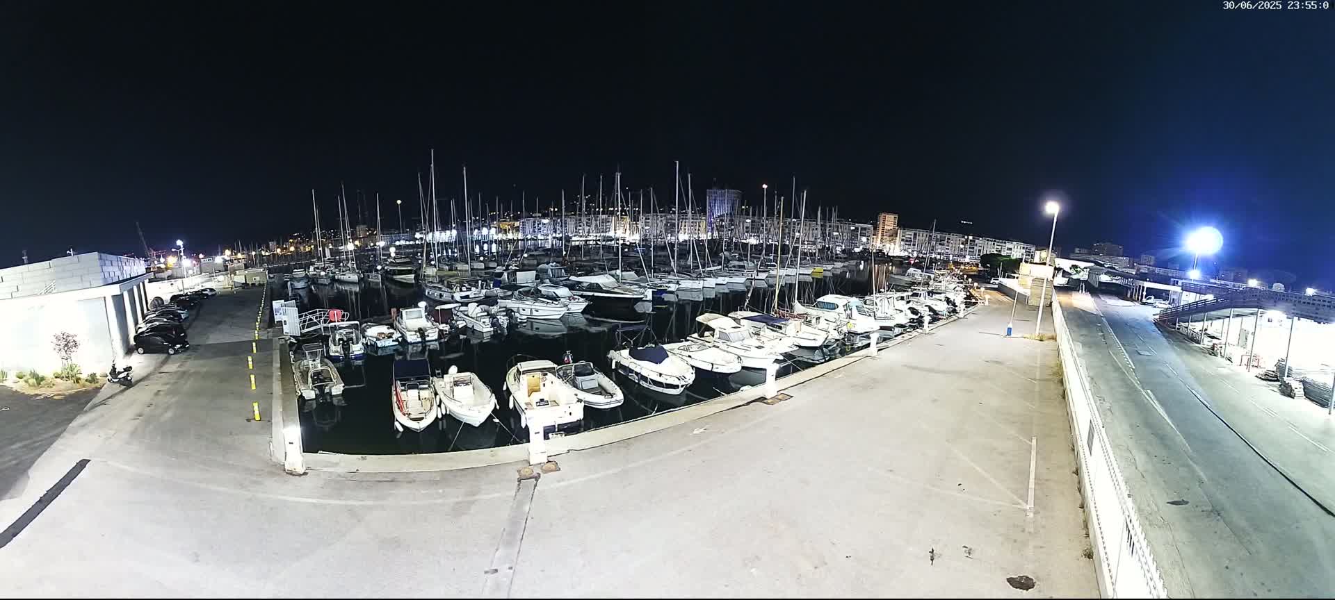 Toulon City & Port Vieille Darse Live Cam - Toulon, Var, Provence-Alpes-Côte d’Azur, France