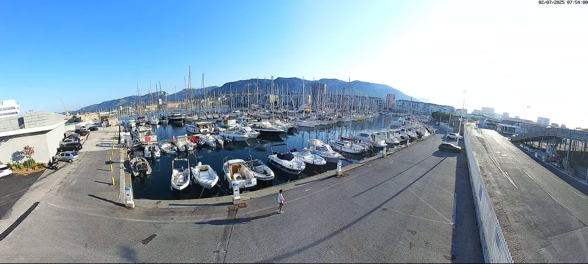 Toulon City & Port Vieille Darse Live Cam - Toulon, Var, Provence-Alpes-Côte d’Azur, France