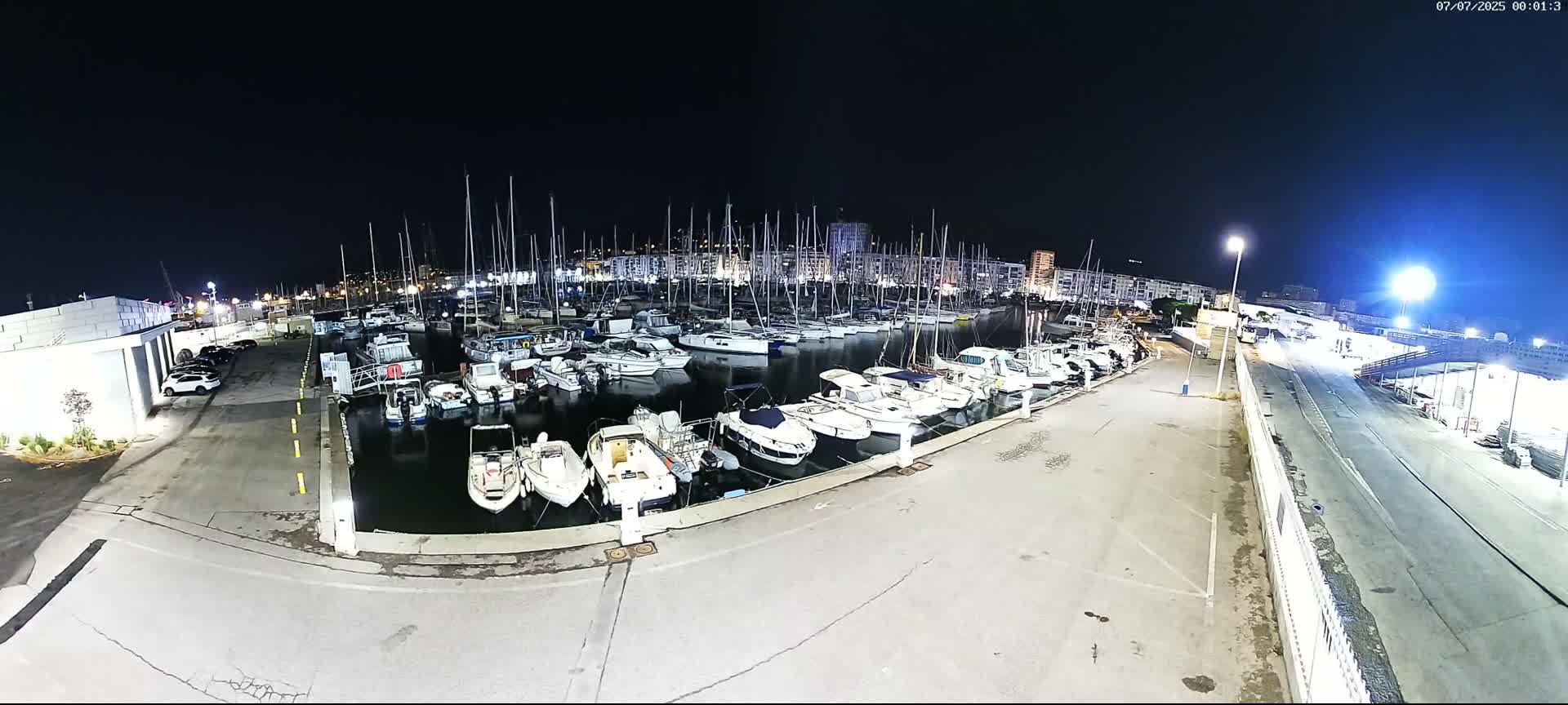 Toulon City & Port Vieille Darse Live Cam - Toulon, Var, Provence-Alpes-Côte d’Azur, France