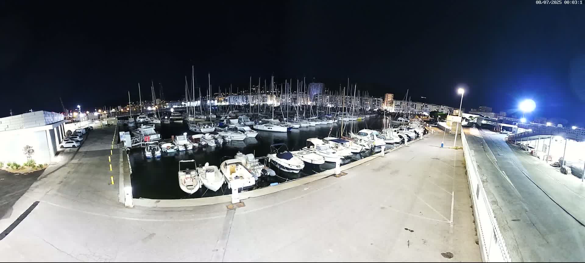 Toulon City & Port Vieille Darse Live Cam - Toulon, Var, Provence-Alpes-Côte d’Azur, France