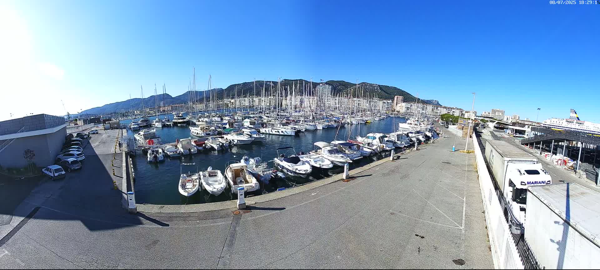 Toulon City & Port Vieille Darse Live Cam - Toulon, Var, Provence-Alpes-Côte d’Azur, France