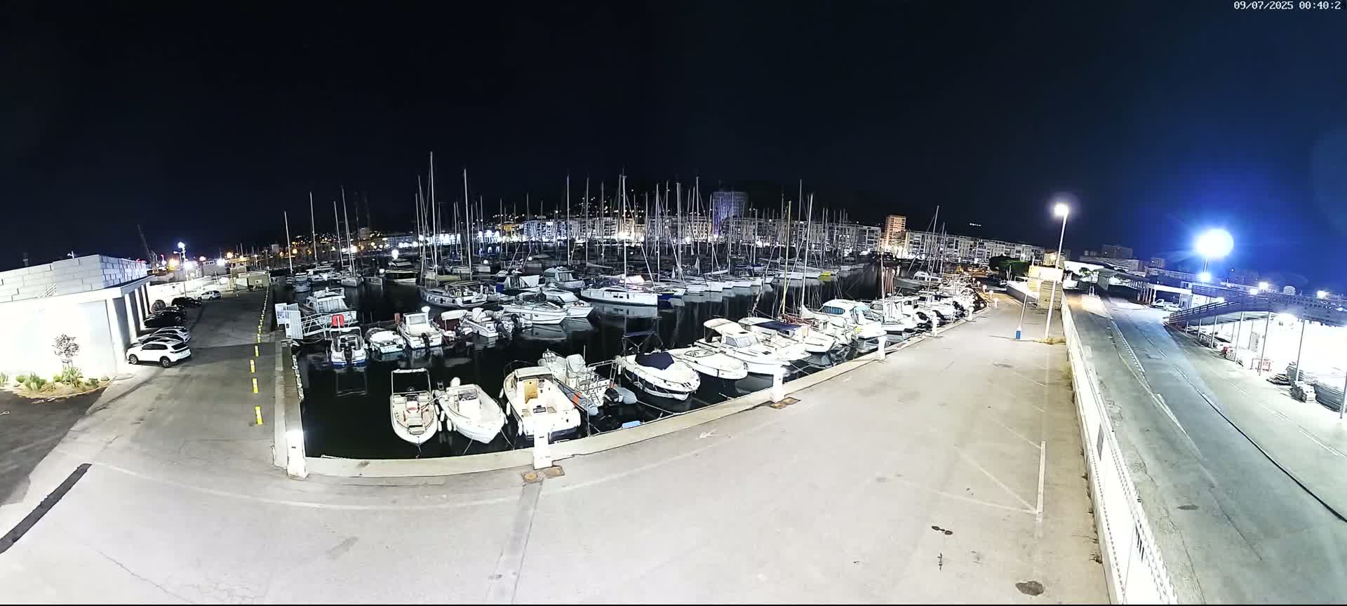 Toulon City & Port Vieille Darse Live Cam - Toulon, Var, Provence-Alpes-Côte d’Azur, France