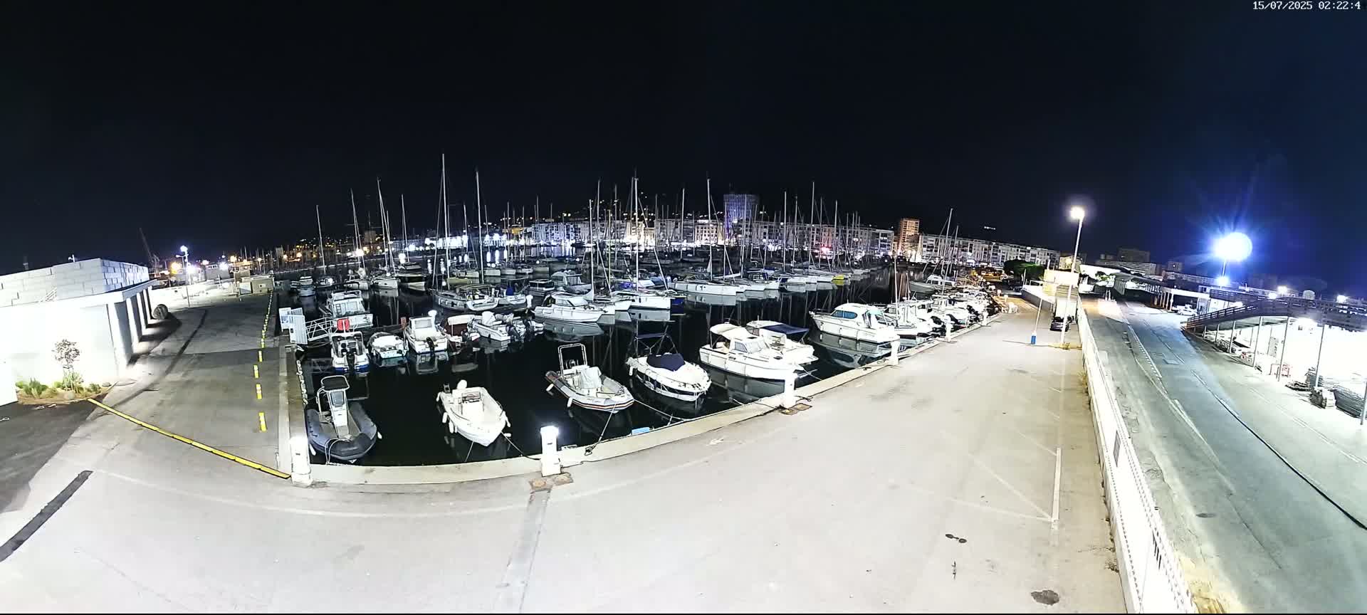 Toulon City & Port Vieille Darse Live Cam - Toulon, Var, Provence-Alpes-Côte d’Azur, France