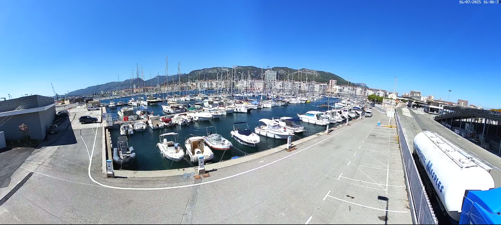 Toulon City & Port Vieille Darse Live Cam - Toulon, Var, Provence-Alpes-Côte d’Azur, France