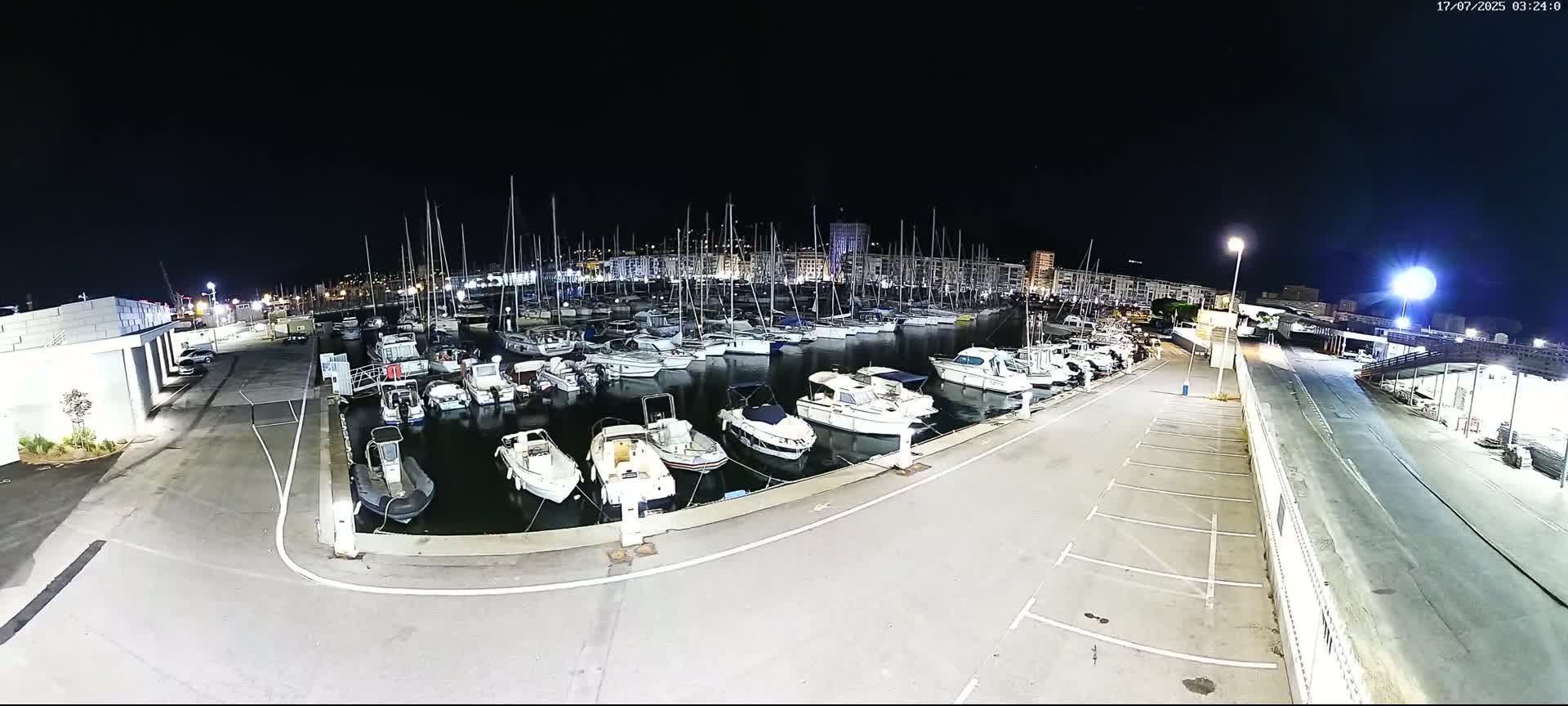 Toulon City & Port Vieille Darse Live Cam - Toulon, Var, Provence-Alpes-Côte d’Azur, France