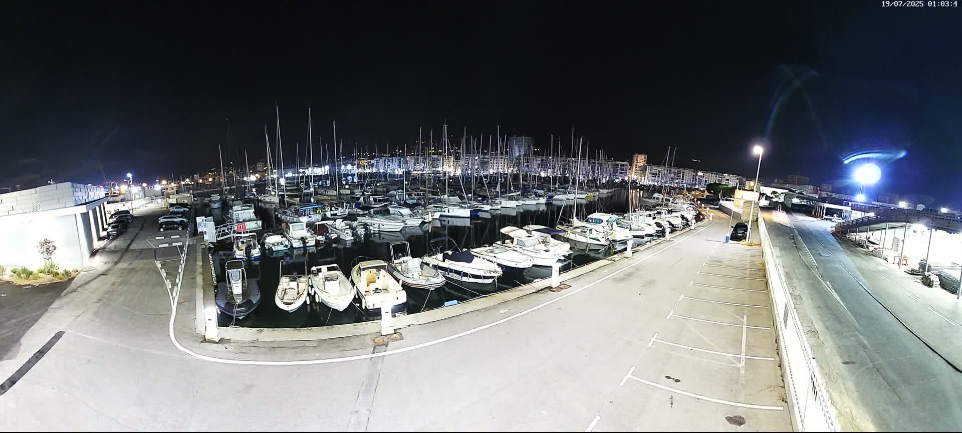 Toulon City & Port Vieille Darse Live Cam - Toulon, Var, Provence-Alpes-Côte d’Azur, France