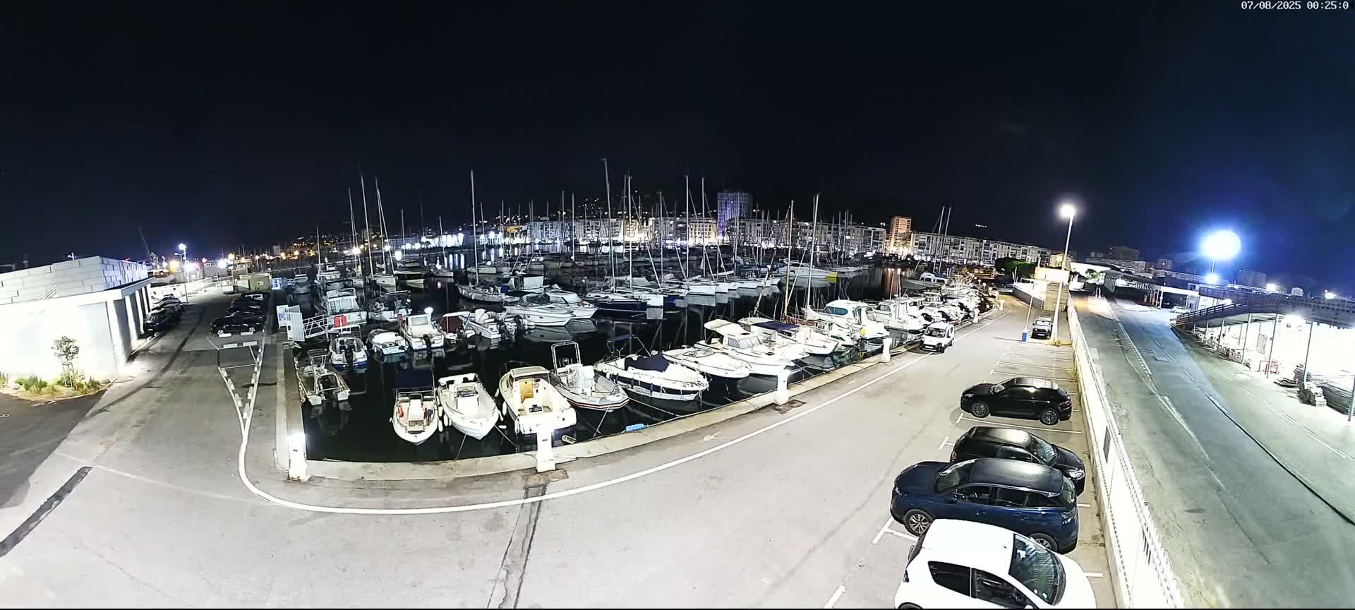 Toulon City & Port Vieille Darse Live Cam - Toulon, Var, Provence-Alpes-Côte d’Azur, France