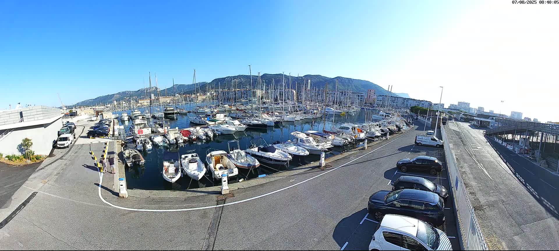 Toulon City & Port Vieille Darse Live Cam - Toulon, Var, Provence-Alpes-Côte d’Azur, France