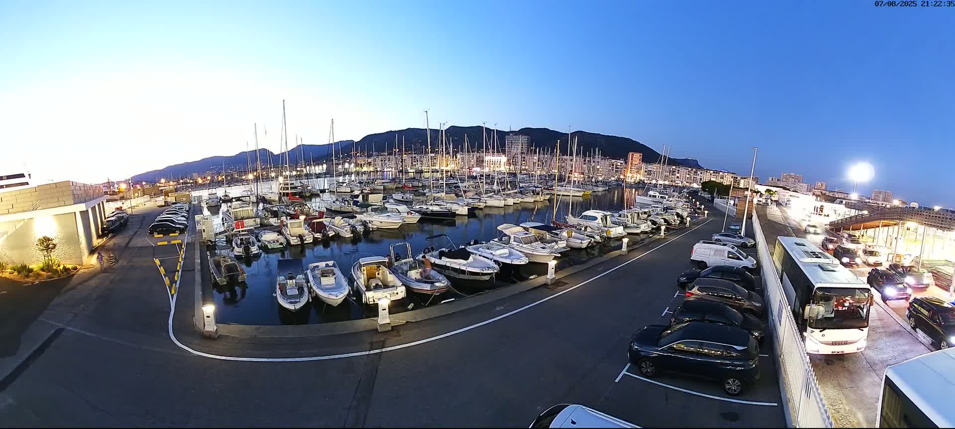 Toulon City & Port Vieille Darse Live Cam - Toulon, Var, Provence-Alpes-Côte d’Azur, France