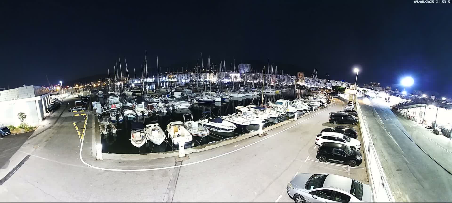 Toulon City & Port Vieille Darse Live Cam - Toulon, Var, Provence-Alpes-Côte d’Azur, France