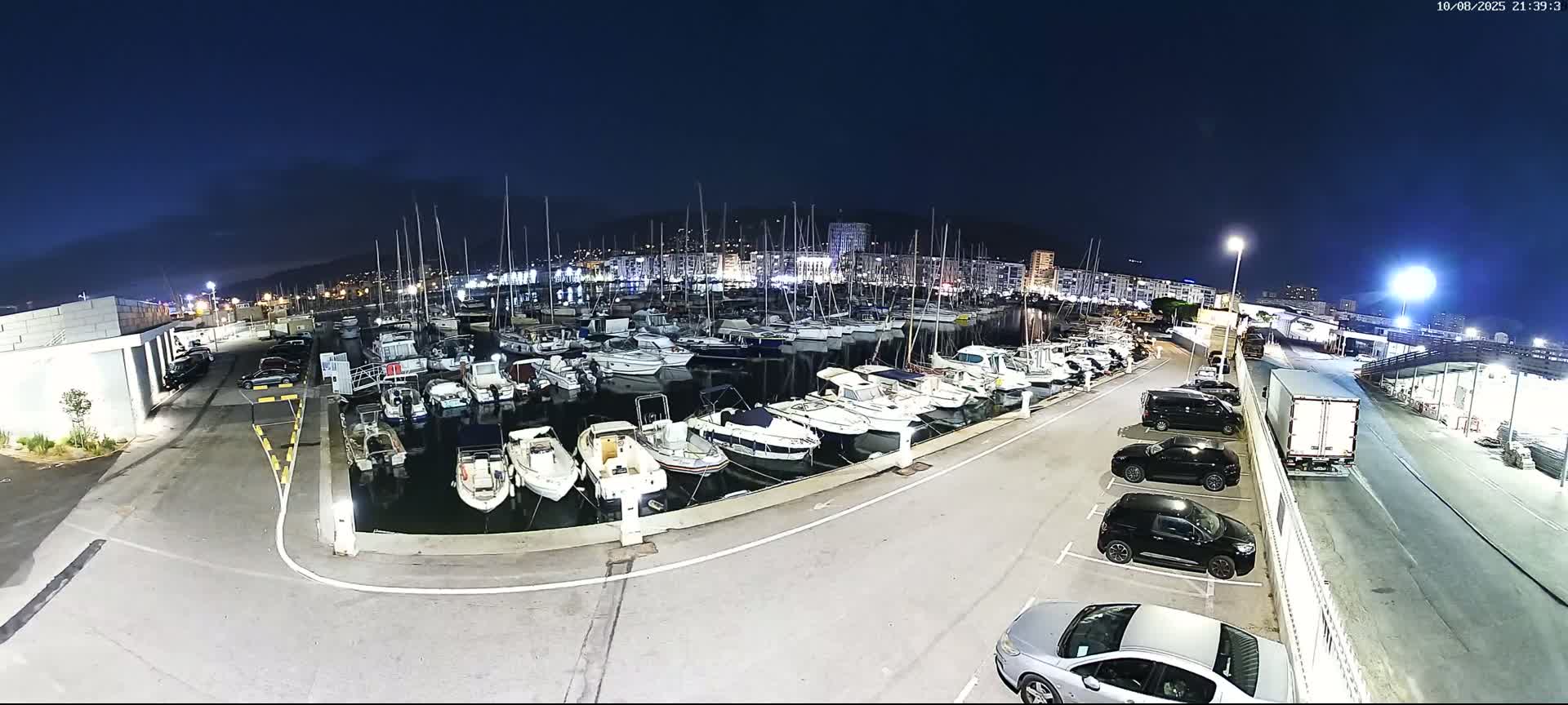 Toulon City & Port Vieille Darse Live Cam - Toulon, Var, Provence-Alpes-Côte d’Azur, France