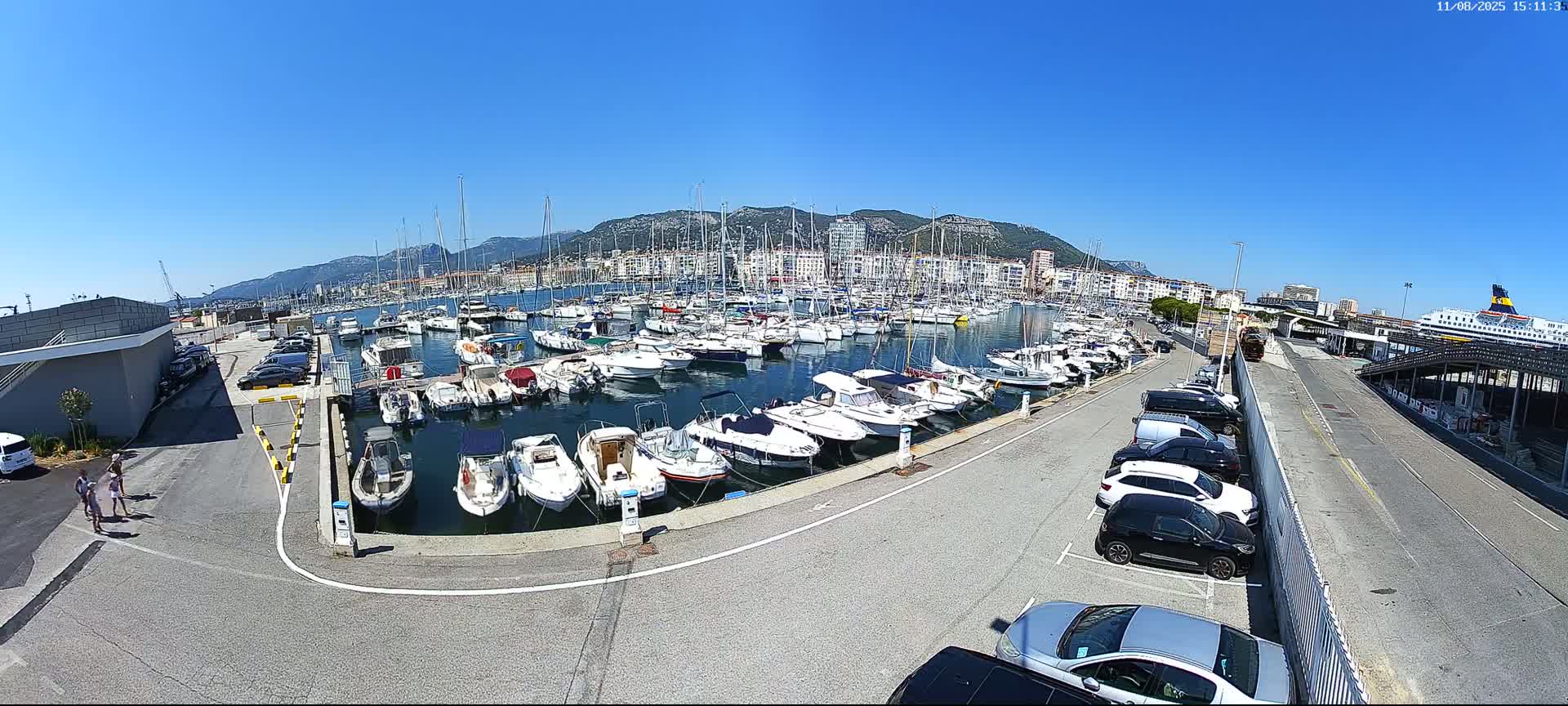 Toulon City & Port Vieille Darse Live Cam - Toulon, Var, Provence-Alpes-Côte d’Azur, France