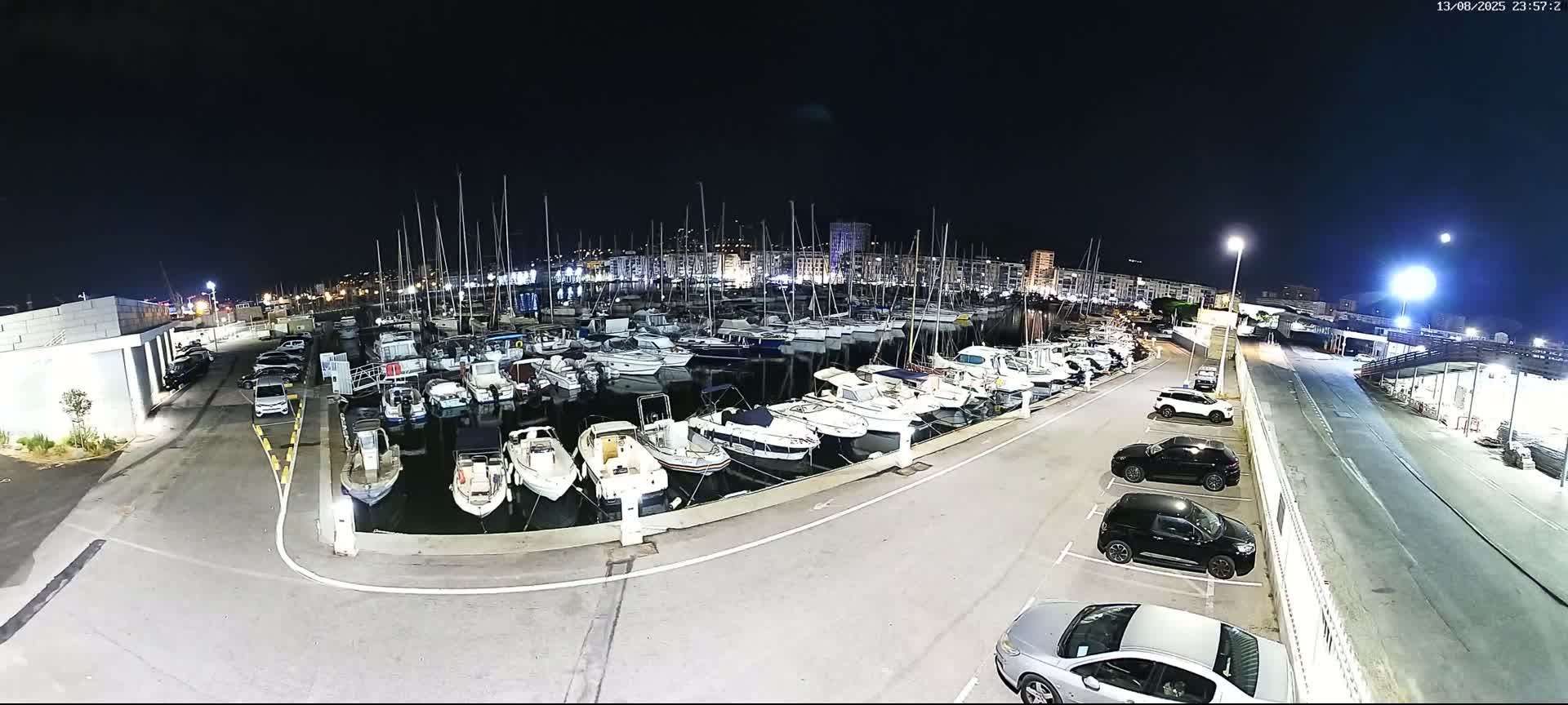 Toulon City & Port Vieille Darse Live Cam - Toulon, Var, Provence-Alpes-Côte d’Azur, France