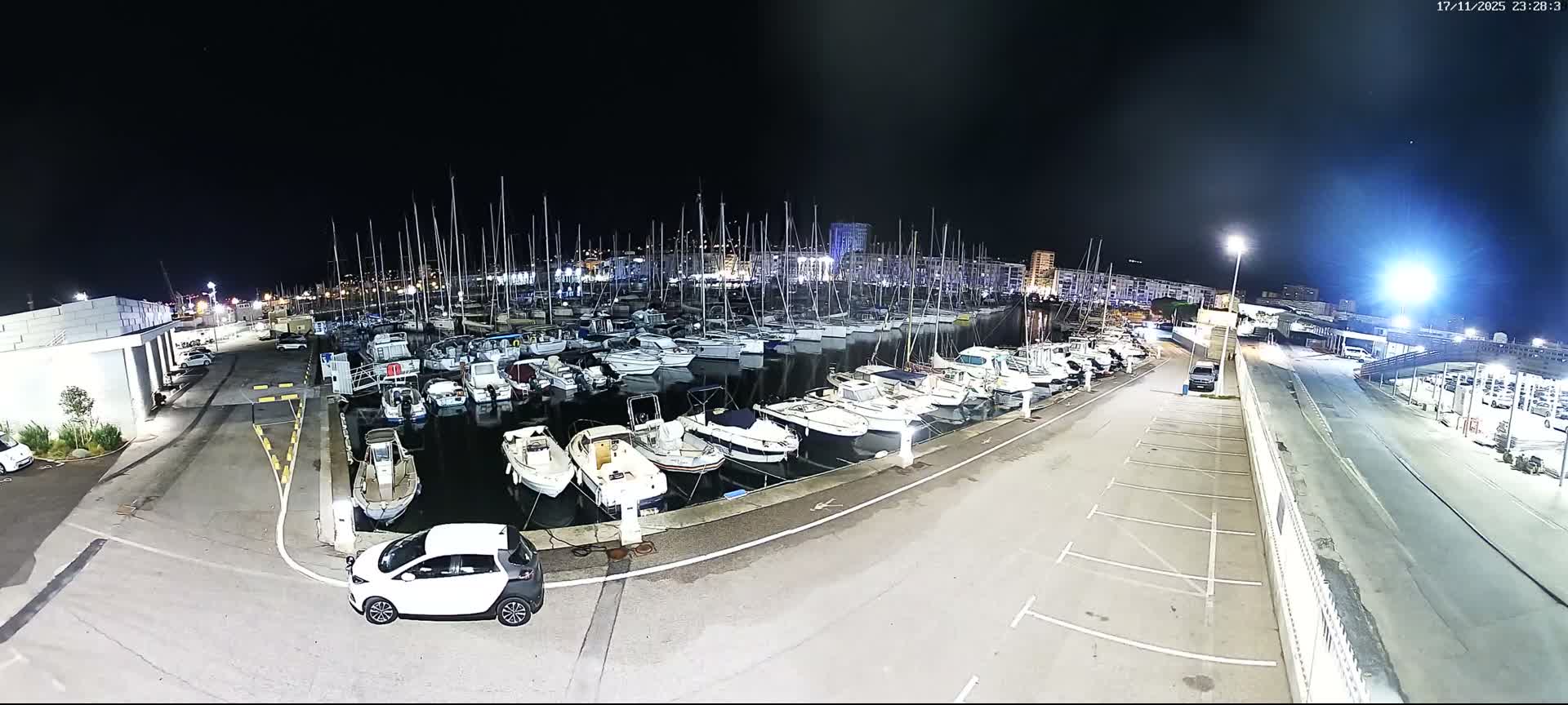 Toulon City & Port Vieille Darse Live Cam - Toulon, Var, Provence-Alpes-Côte d’Azur, France