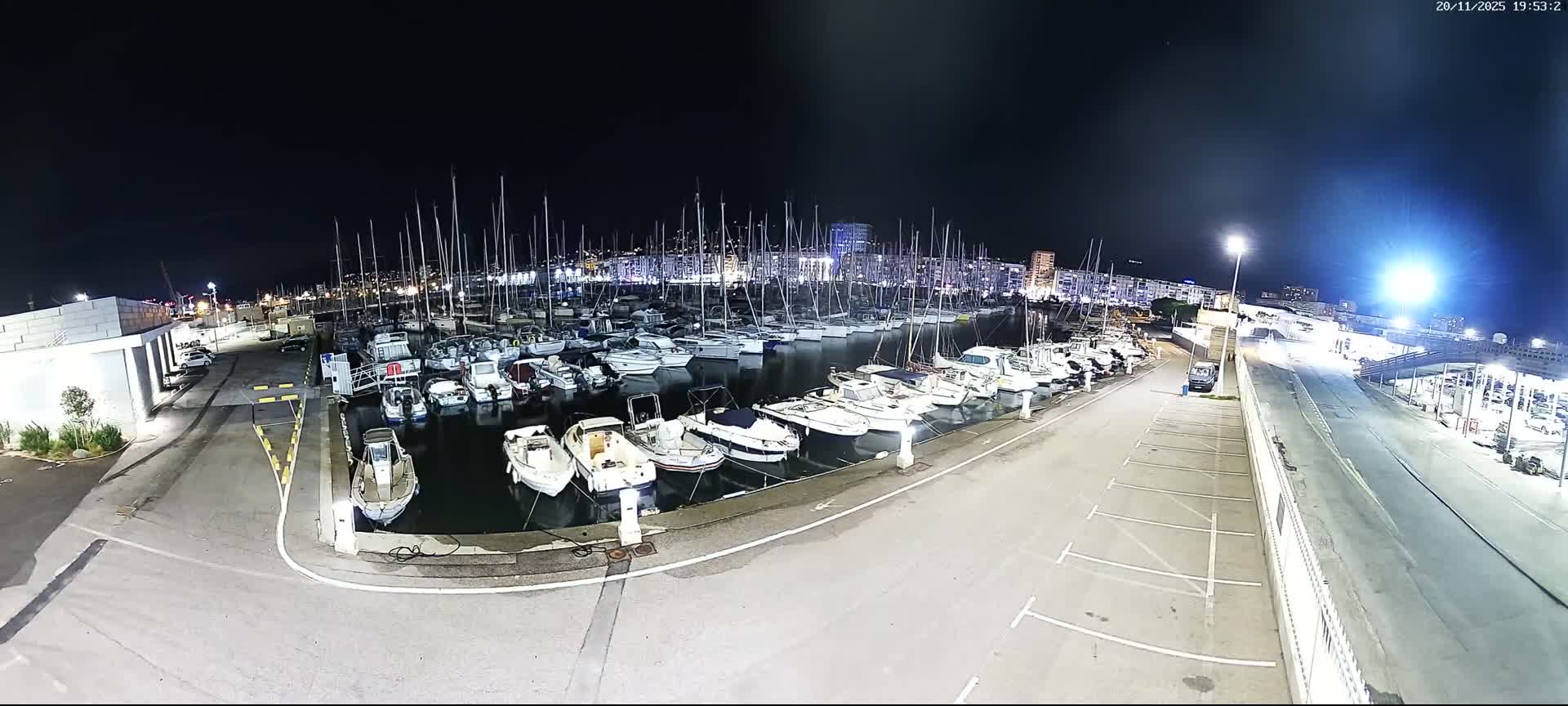 Toulon City & Port Vieille Darse Live Cam - Toulon, Var, Provence-Alpes-Côte d’Azur, France