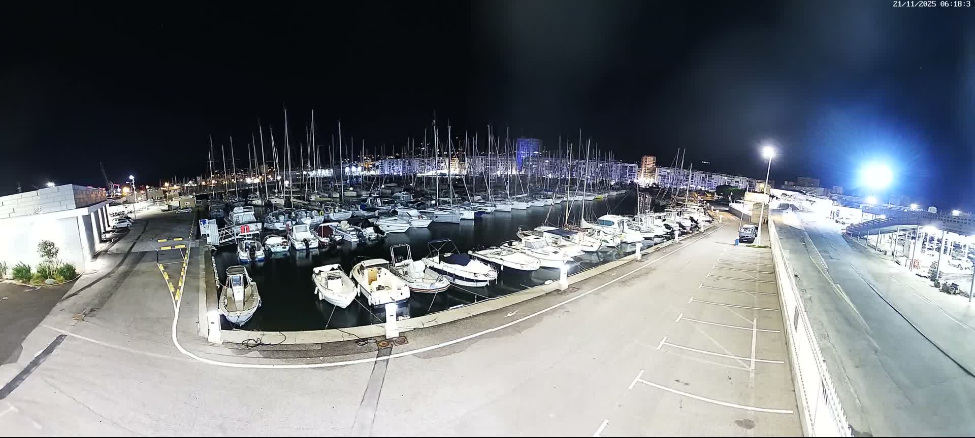 Toulon City & Port Vieille Darse Live Cam - Toulon, Var, Provence-Alpes-Côte d’Azur, France