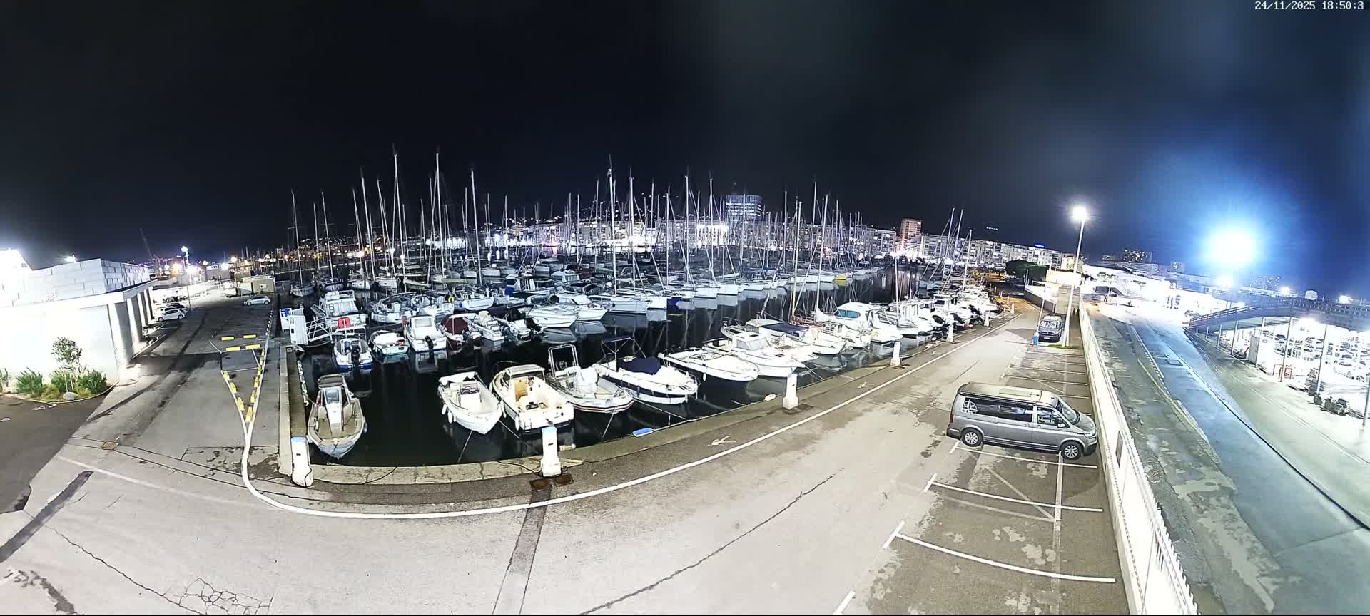Toulon City & Port Vieille Darse Live Cam - Toulon, Var, Provence-Alpes-Côte d’Azur, France