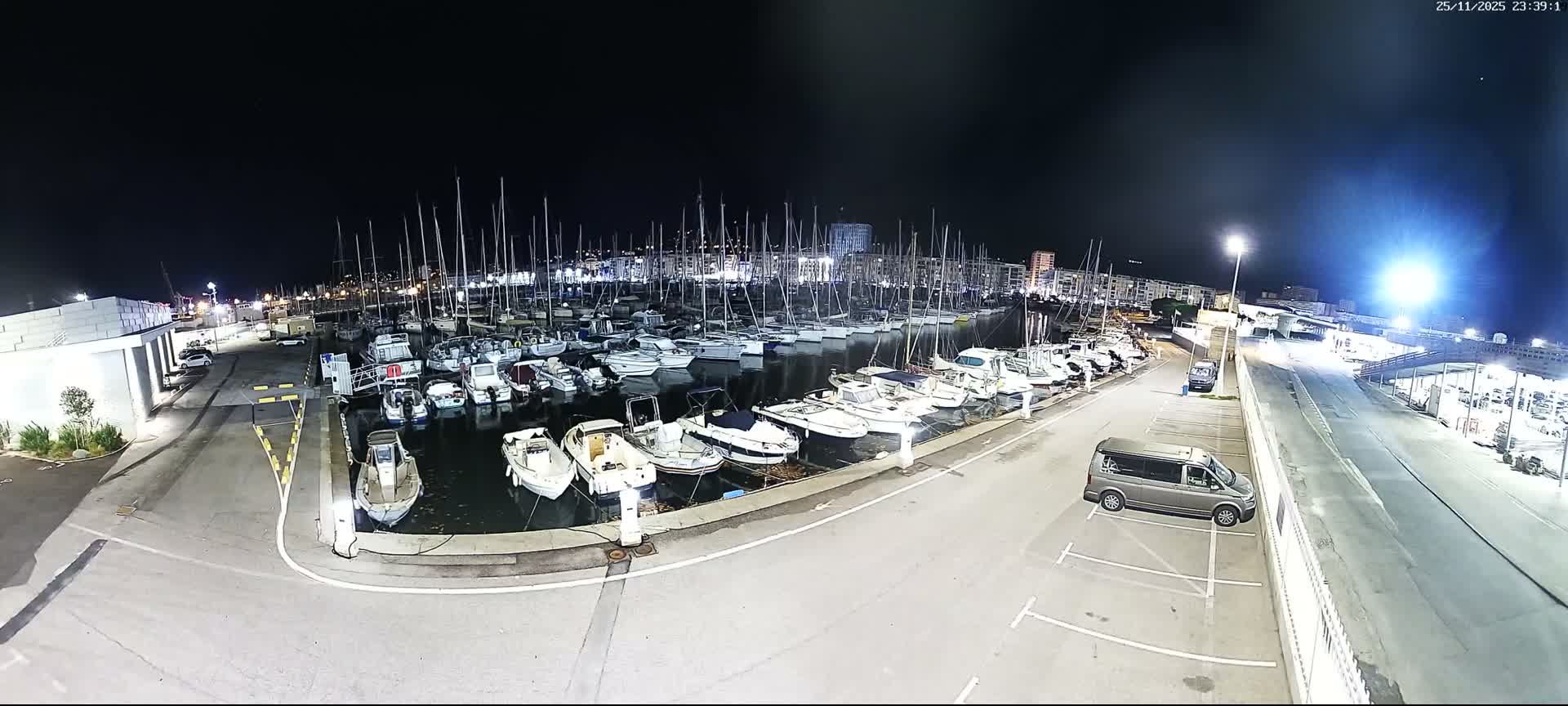 Toulon City & Port Vieille Darse Live Cam - Toulon, Var, Provence-Alpes-Côte d’Azur, France