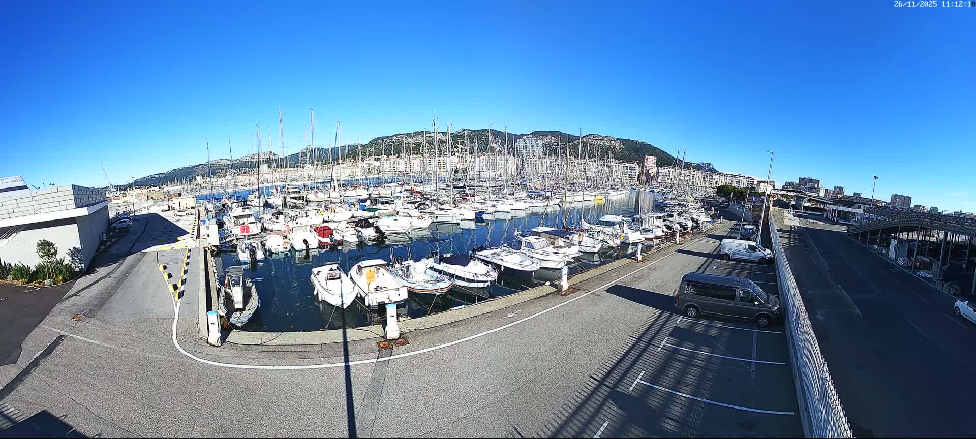 Toulon City & Port Vieille Darse Live Cam - Toulon, Var, Provence-Alpes-Côte d’Azur, France