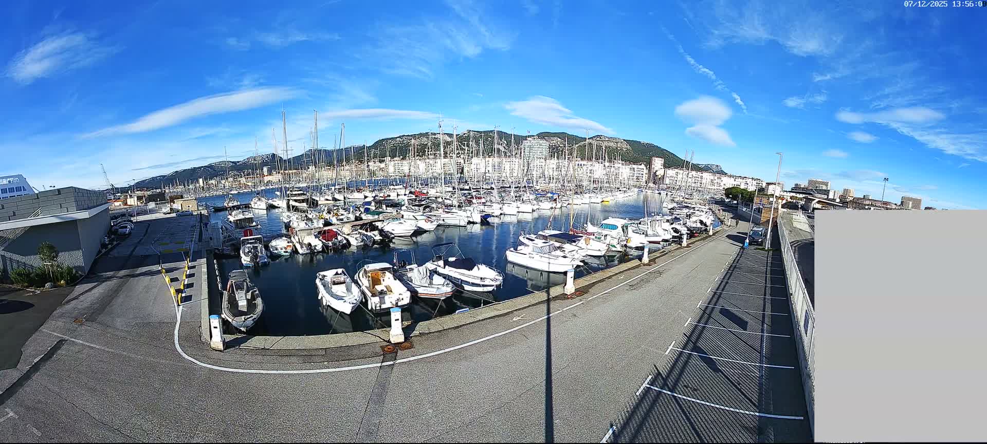 Toulon City & Port Vieille Darse Live Cam - Toulon, Var, Provence-Alpes-Côte d’Azur, France