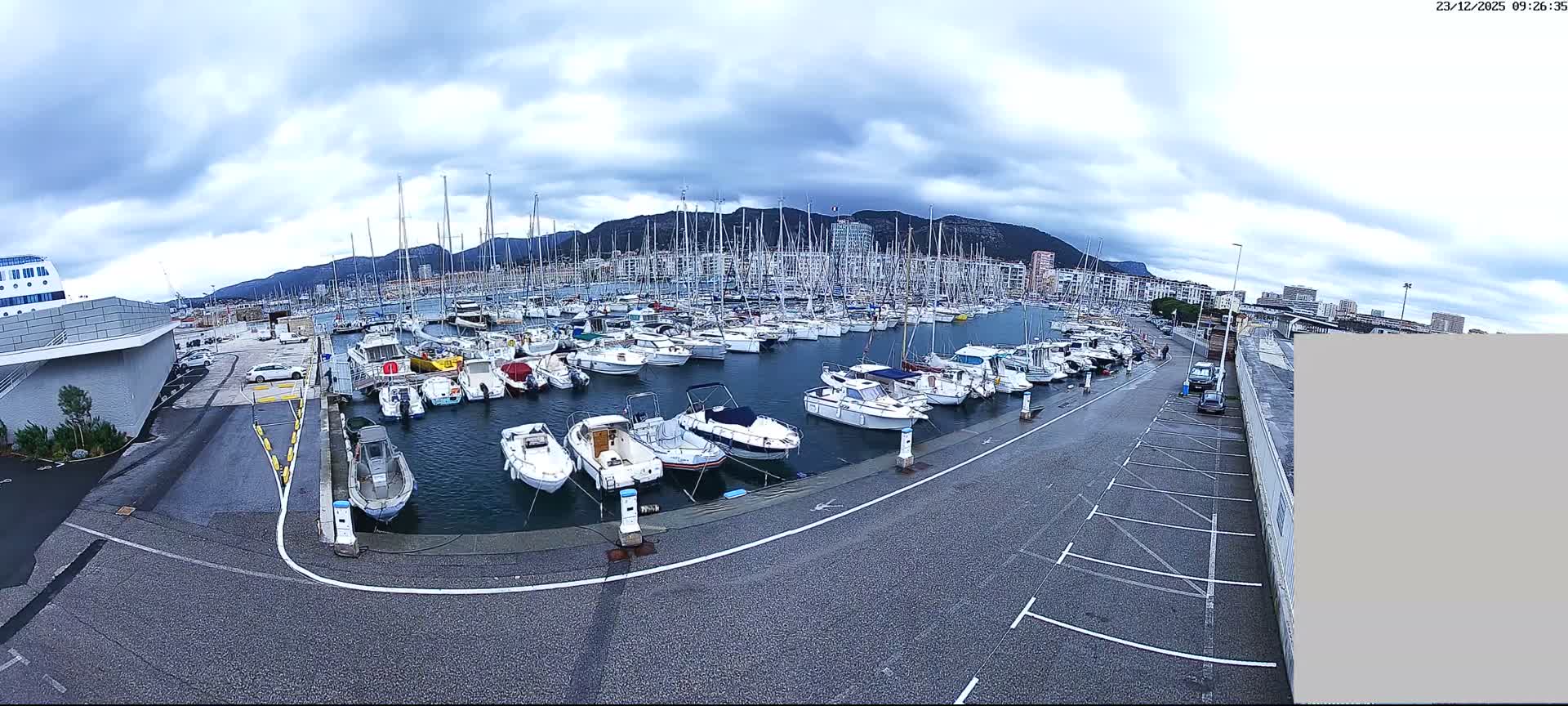 Toulon City & Port Vieille Darse Live Cam - Toulon, Var, Provence-Alpes-Côte d’Azur, France