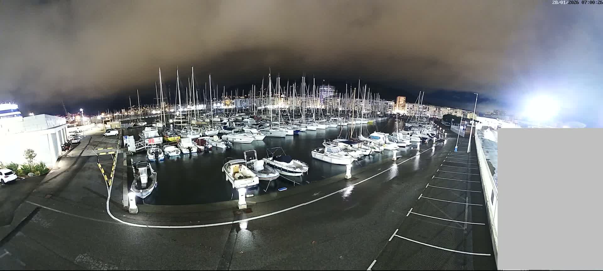 Toulon City & Port Vieille Darse Live Cam - Toulon, Var, Provence-Alpes-Côte d’Azur, France