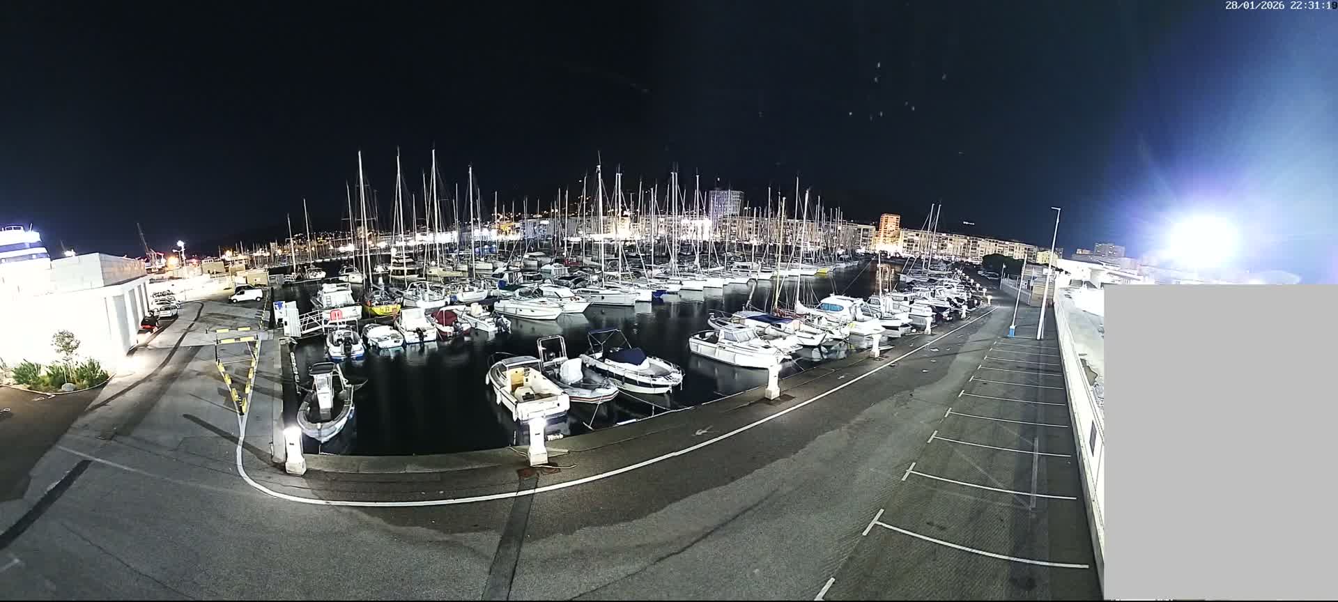 Toulon City & Port Vieille Darse Live Cam - Toulon, Var, Provence-Alpes-Côte d’Azur, France