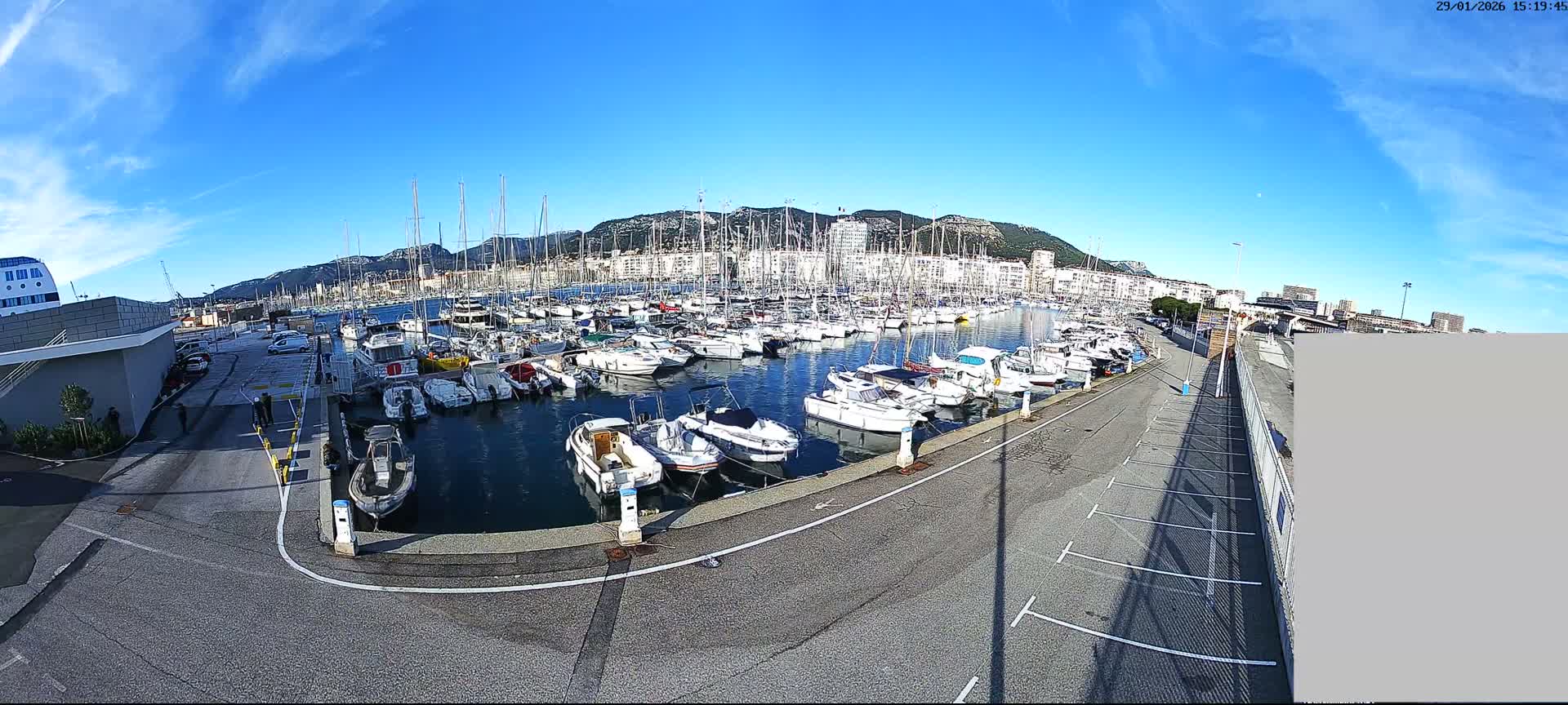 Toulon City & Port Vieille Darse Live Cam - Toulon, Var, Provence-Alpes-Côte d’Azur, France