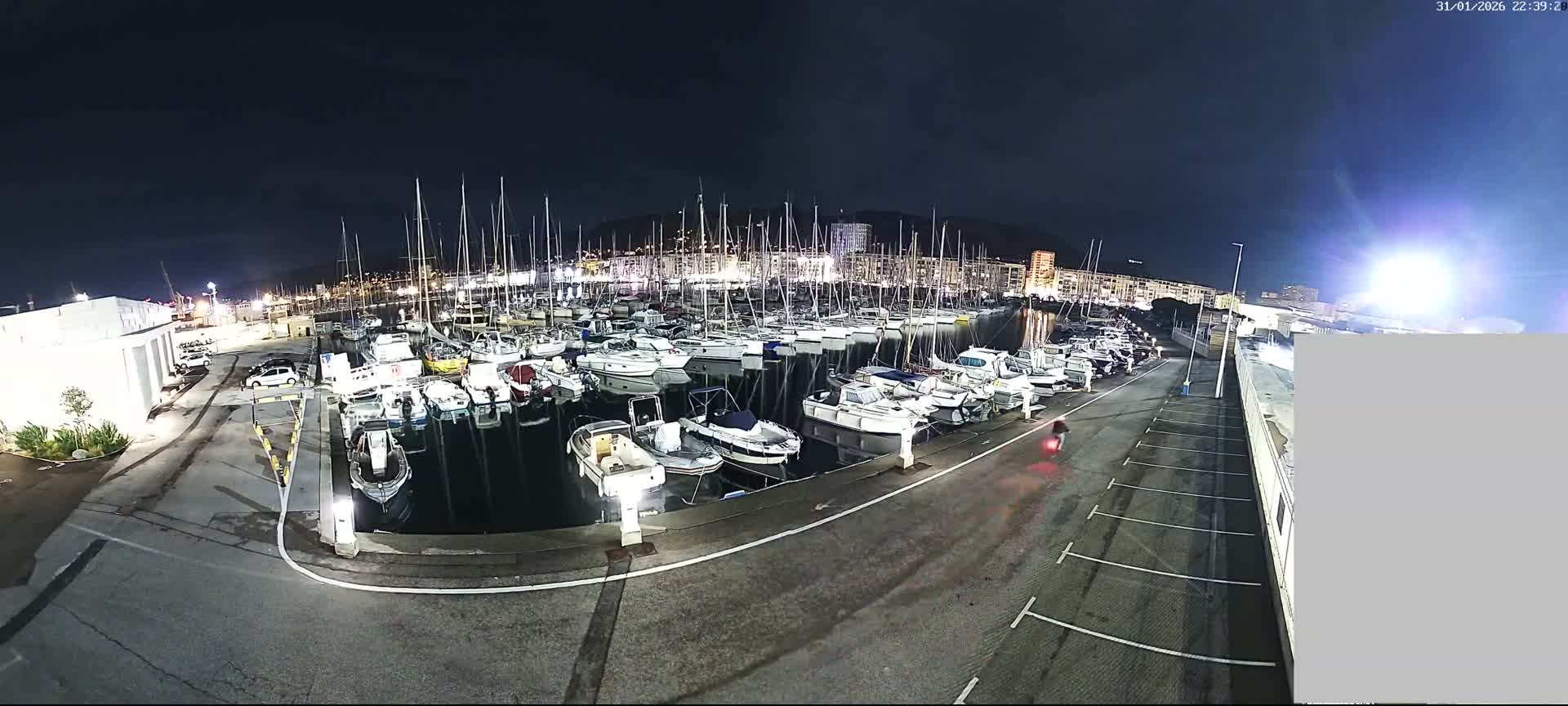 Toulon City & Port Vieille Darse Live Cam - Toulon, Var, Provence-Alpes-Côte d’Azur, France