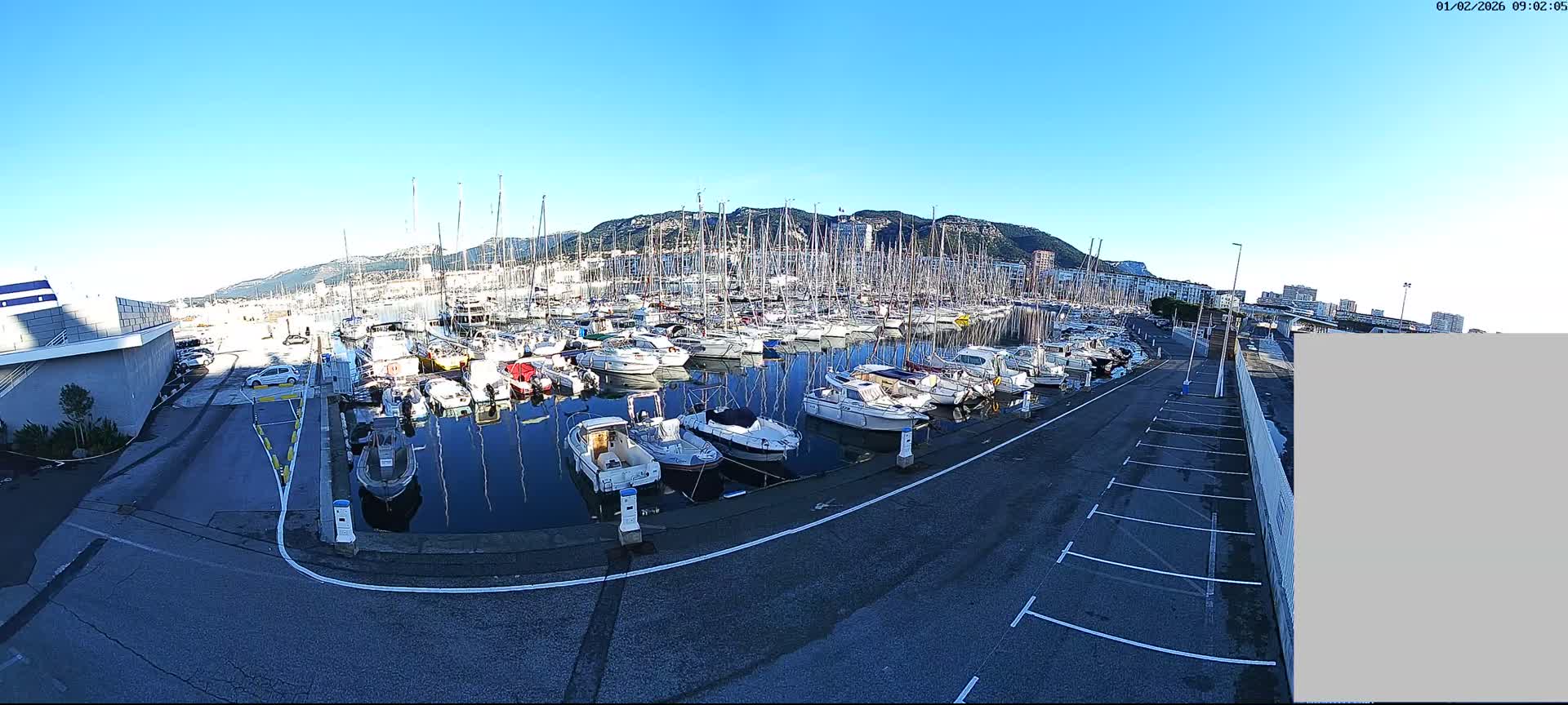 Toulon City & Port Vieille Darse Live Cam - Toulon, Var, Provence-Alpes-Côte d’Azur, France