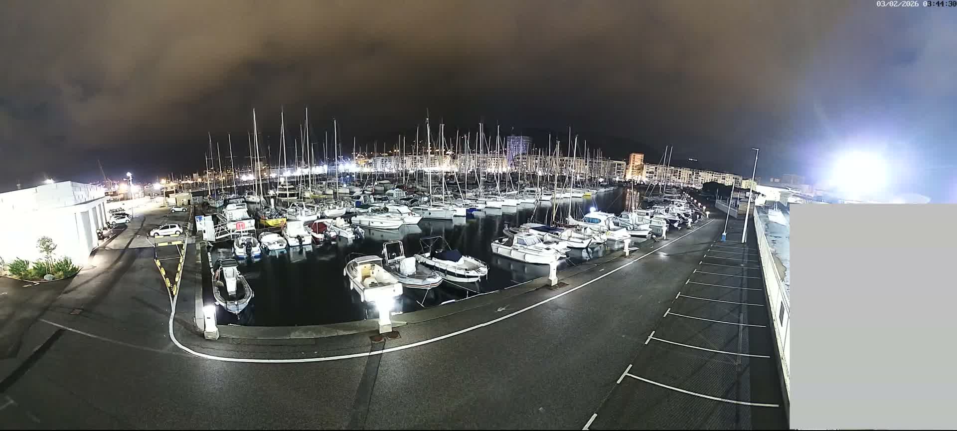 Toulon City & Port Vieille Darse Live Cam - Toulon, Var, Provence-Alpes-Côte d’Azur, France