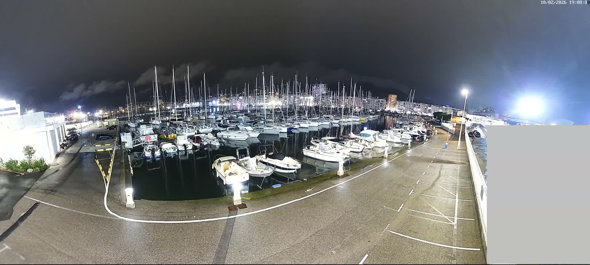 Toulon City & Port Vieille Darse Live Cam - Toulon, Var, Provence-Alpes-Côte d’Azur, France