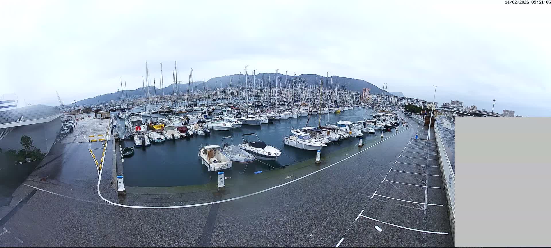 Toulon City & Port Vieille Darse Live Cam - Toulon, Var, Provence-Alpes-Côte d’Azur, France
