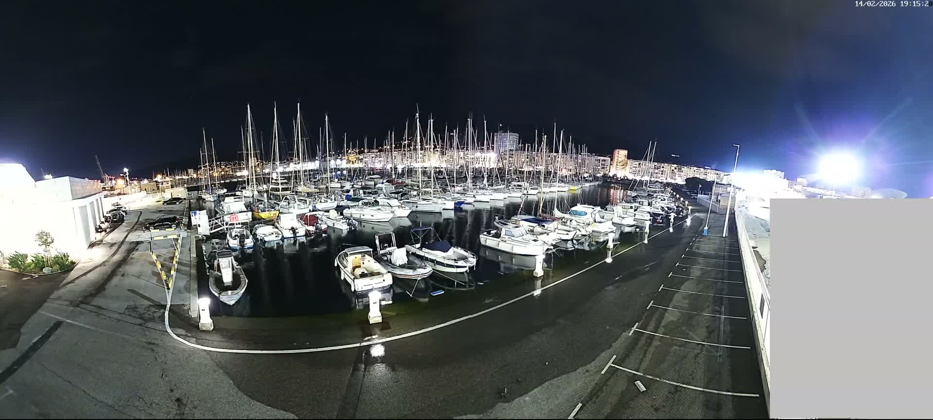 Toulon City & Port Vieille Darse Live Cam - Toulon, Var, Provence-Alpes-Côte d’Azur, France